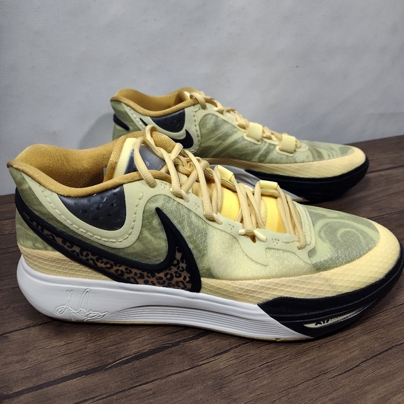 Nike Kyrie 8 Citron Tint Leopard Yellow Men's Size 14 Women's 15.5 DJ6017-800 - Picture 2 of 14
